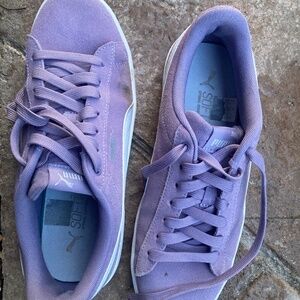 PUMA lilac runners/sneakers SIZE 10